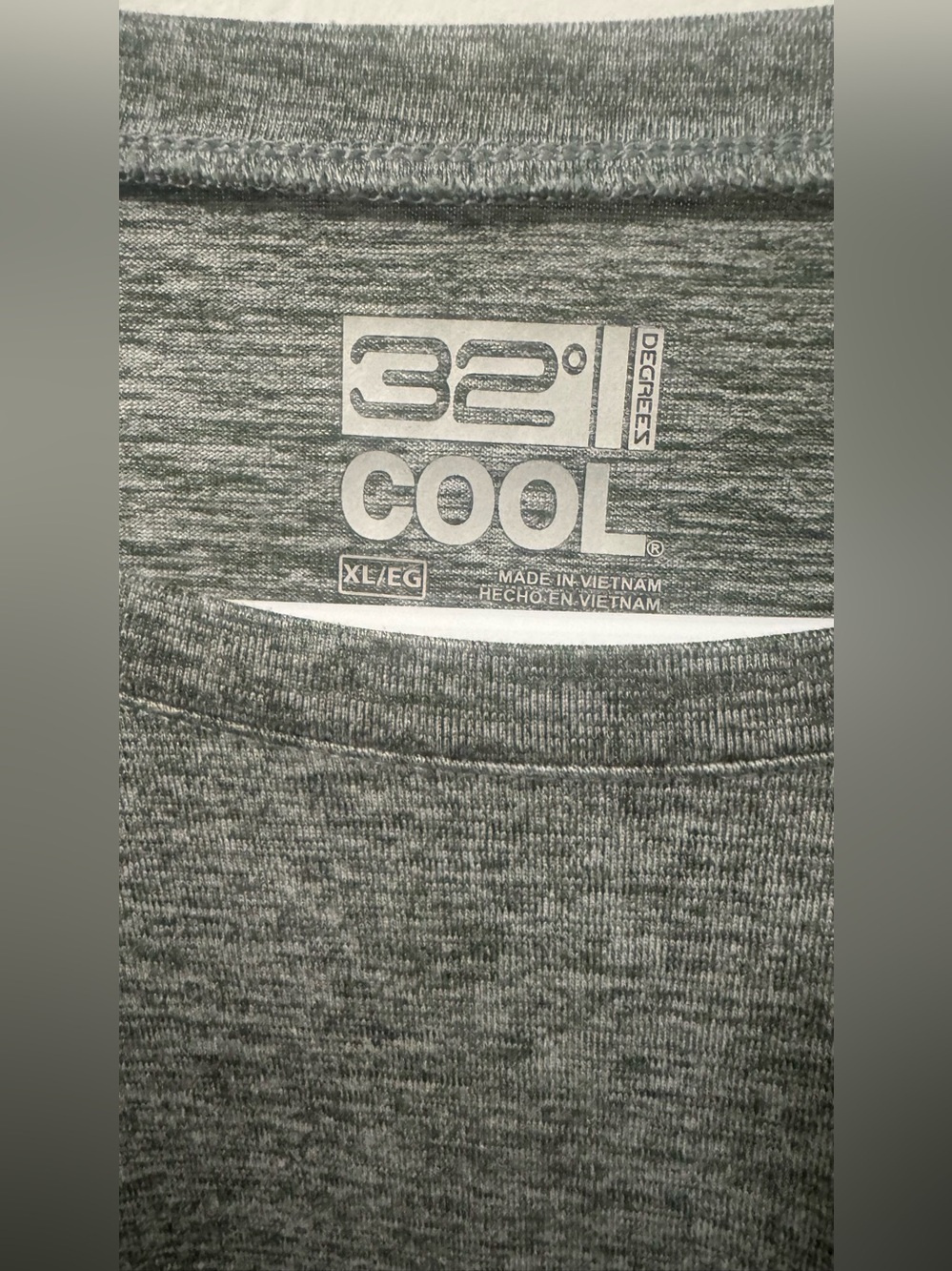 Weatherproof 32 Degrees Cool Shirt Mens XL Gray Short Sleeve Stretch Crew Neck